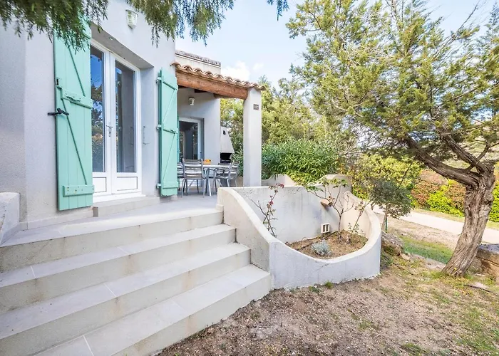 Santa Monica Villa *